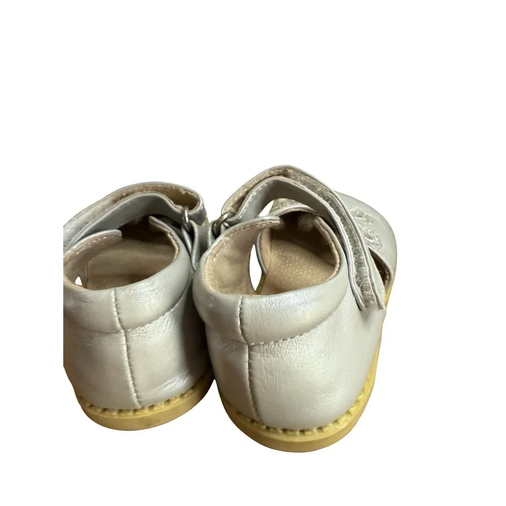 Livie & Luca lot of 2 pairs silver petals‎ size 6 rose size 7 mary janes girls